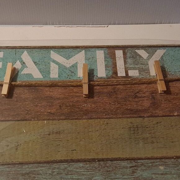 RUSTIC Look "FAMILY" 14x8 clothes pin photo collage display Vintage Look GIFTS - Picture 4 of 7